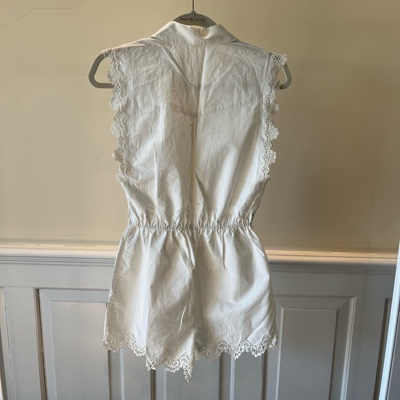 White Eyelet Laced Romper - Picture 2 of 4